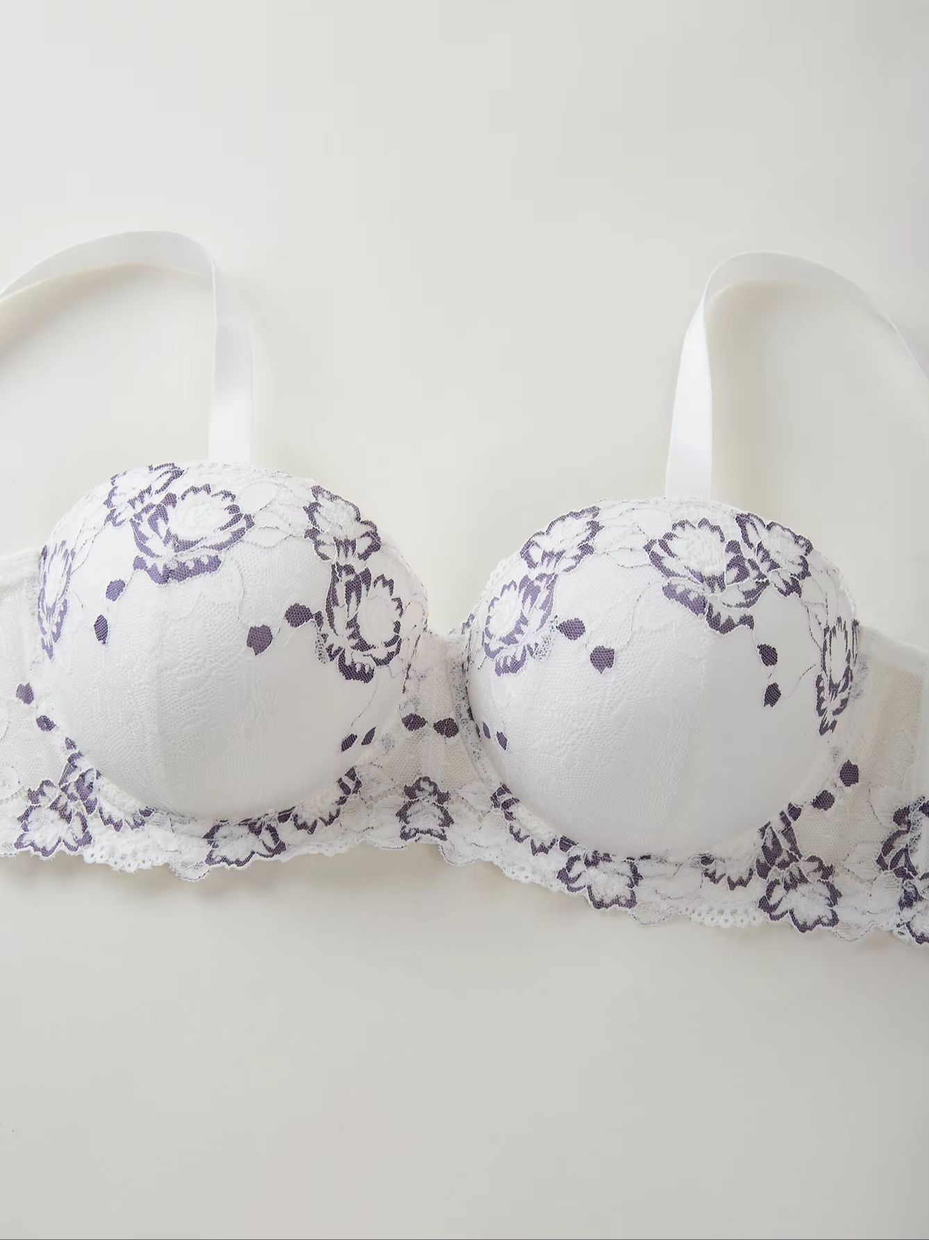 Plus size kant & borduurwerk b - Push Up Bra Padded recensie en prijs